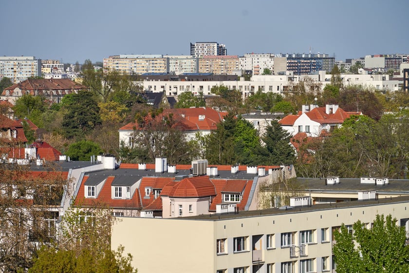 Panorama Wrocławia z perspektywy Krzyków - maj 2023
