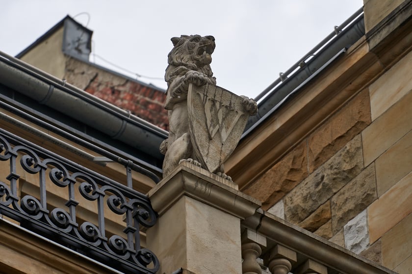 Rzeźby i ornamenty na wrocławskich kamienicach
