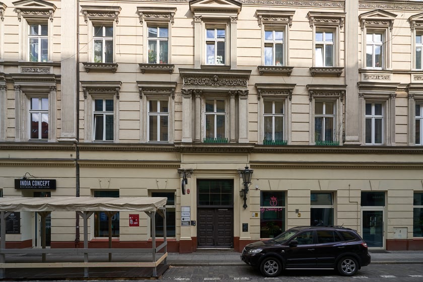 Rzeźby i ornamenty na wrocławskich kamienicach