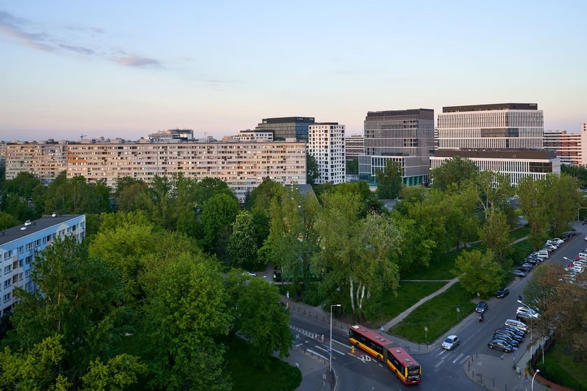 Panorama Wrocławia. Zdjęcie z 13 piętra budynku w centrum miasta.