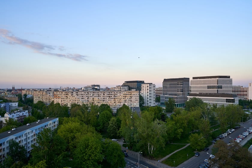 Panorama Wrocławia. Zdjęcie z 13 piętra budynku w centrum miasta.