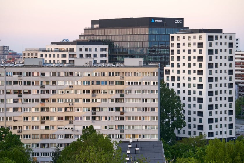 Panorama Wrocławia. Zdjęcie z 13 piętra budynku w centrum miasta.
