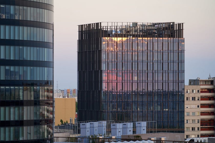 Panorama Wrocławia. Zdjęcie z 13 piętra budynku w centrum miasta.