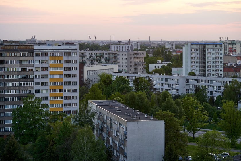 Panorama Wrocławia. Zdjęcie z 13 piętra budynku w centrum miasta.
