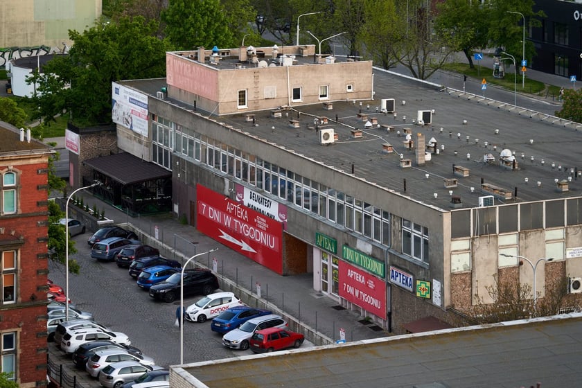 Panorama Wrocławia. Zdjęcie z 13 piętra budynku w centrum miasta.