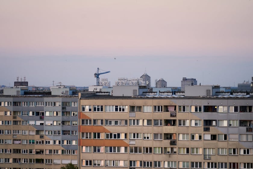 Panorama Wrocławia. Zdjęcie z 13 piętra budynku w centrum miasta.