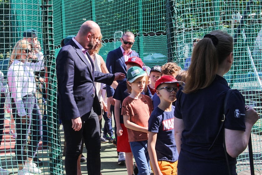 Impreza sportowa z okazji Dnia Dziecka i otwarcia boisk przy szkole podstawowej nr 29 we Wrocławiu