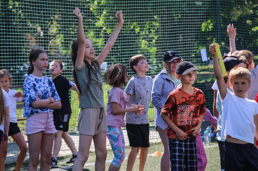 Impreza sportowa z okazji Dnia Dziecka i otwarcia boisk przy szkole podstawowej nr 29 we Wrocławiu