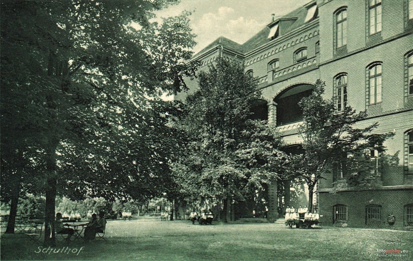 Lata 1920-1930, pensjonat