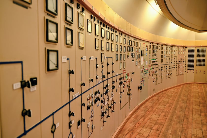 Nastawania elektryczna znajduje się w zabytkowym budynku elektrociepłowni.