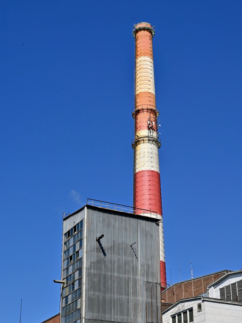 Historyczna elektrociepłownia w Siechnicach niedługo odejdzie na zasłużoną emeryturę. Zastąpi ją nowoczesny zakład zasilany gazem.