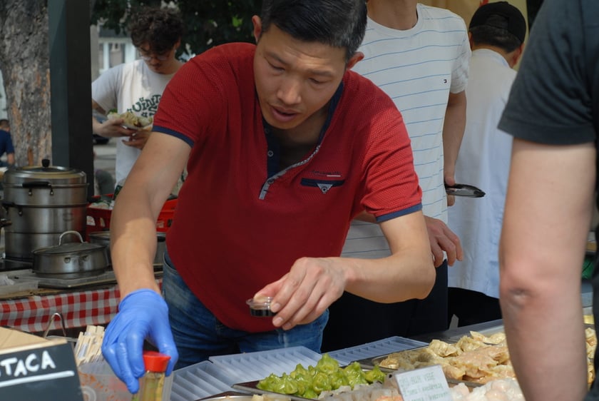 Festiwal Azjatycki, Festiwal Smak&oacute;w Świata i Festiwal Piwa, Wina i Trunk&oacute;w Rzemieślniczych na placu Nowy Targ