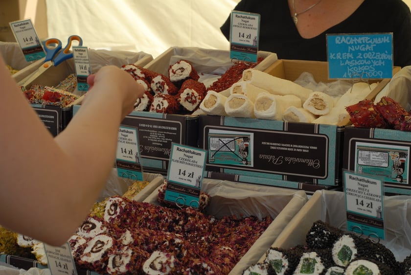 Festiwal Azjatycki, Festiwal Smak&oacute;w Świata i Festiwal Piwa, Wina i Trunk&oacute;w Rzemieślniczych na placu Nowy Targ