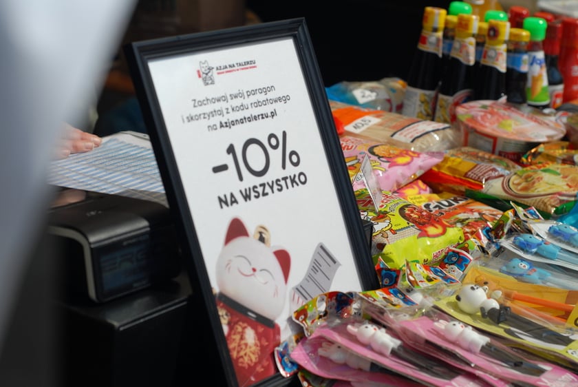 Festiwal Azjatycki, Festiwal Smak&oacute;w Świata i Festiwal Piwa, Wina i Trunk&oacute;w Rzemieślniczych na placu Nowy Targ