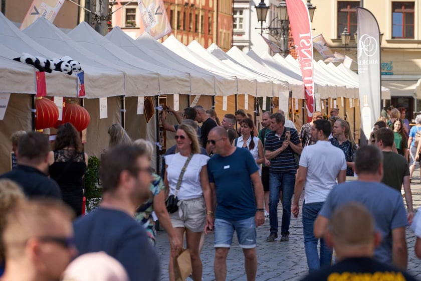 Festiwal kulinarny Delicje Regionów na wrocławskim Rynku