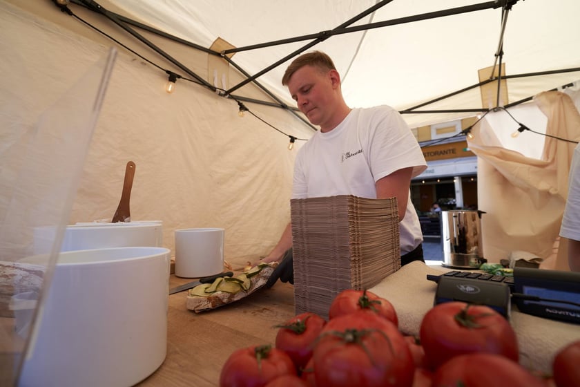 Festiwal kulinarny Delicje Regionów na wrocławskim Rynku