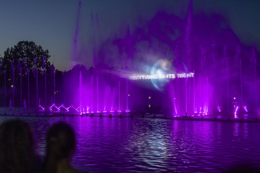 Pokaz specjalny Fontanny Multimedialnej we Wrocławiu - w sobotę 15 lipca Mikro&Makro Kosmos.