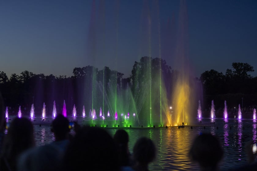 Pokaz specjalny Fontanny Multimedialnej we Wrocławiu - w sobotę 15 lipca Mikro&Makro Kosmos.