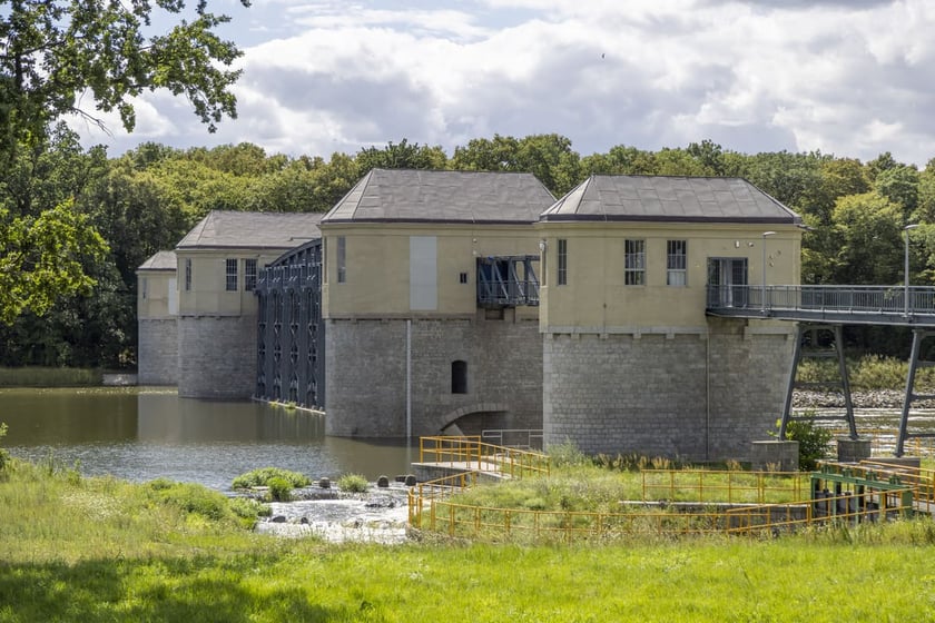 stopień wodny na Rędzinie po remoncie, sierpień 2023