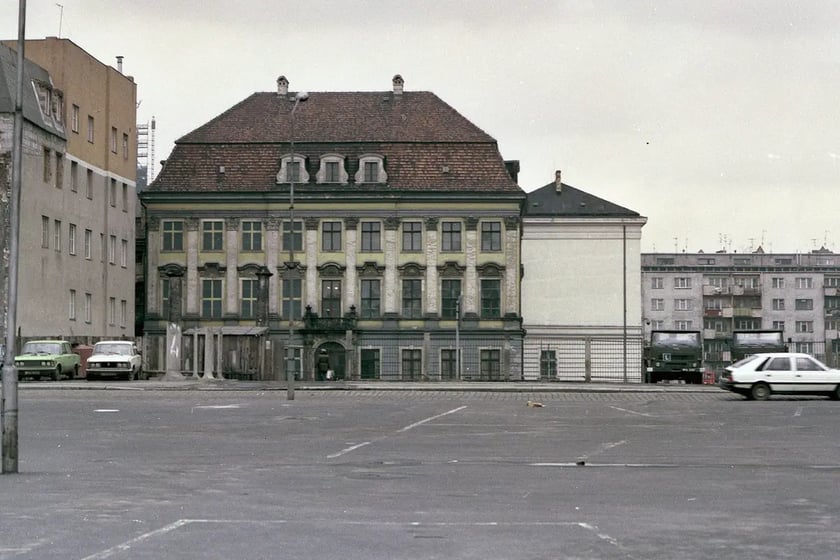 pl. Wolności