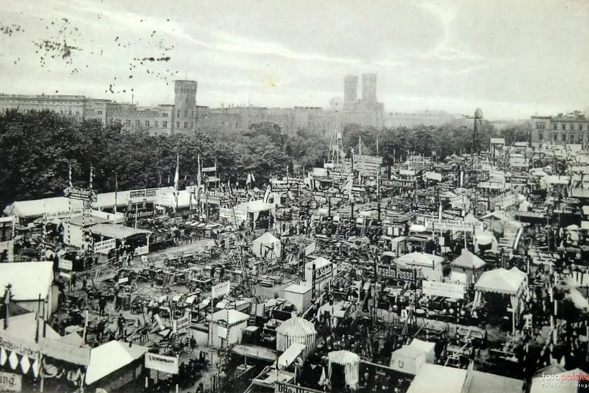 Tagi Maszynowe na pl. Wolności, przed 1945 r.