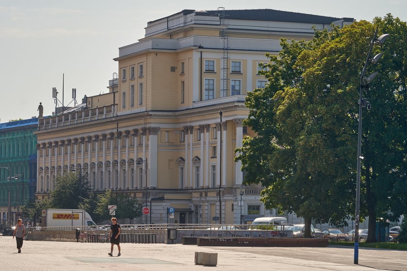 pl. Wolności i Narodowe Forum Muzyki