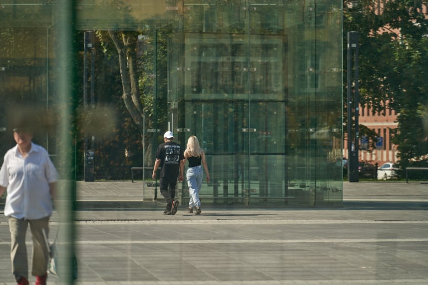 pl. Wolności i Narodowe Forum Muzyki
