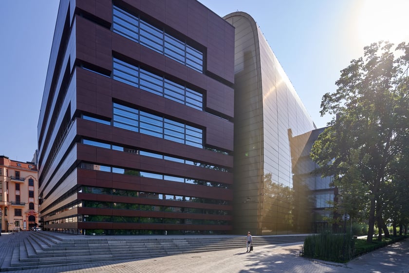 pl. Wolności i Narodowe Forum Muzyki