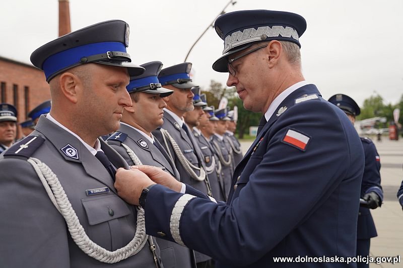Uroczyste ślubowanie policjantek i policjantów