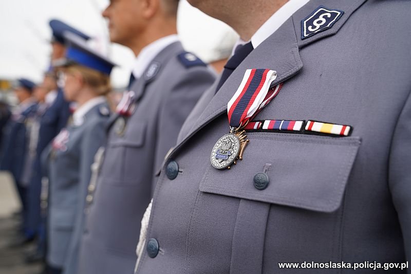 Uroczyste ślubowanie policjantek i policjantów