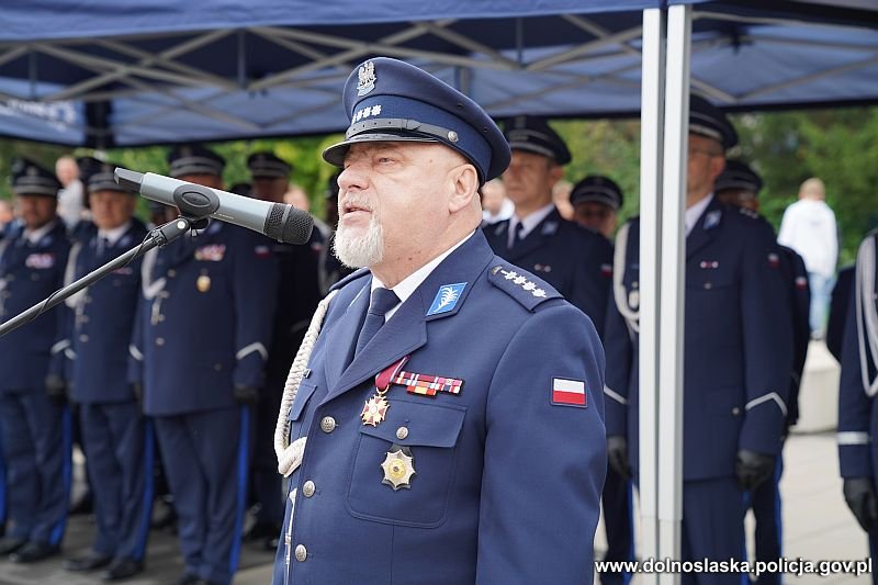 Uroczyste ślubowanie policjantek i policjantów