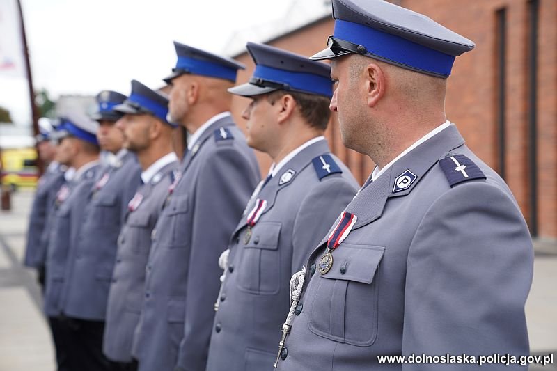 Uroczyste ślubowanie policjantek i policjantów