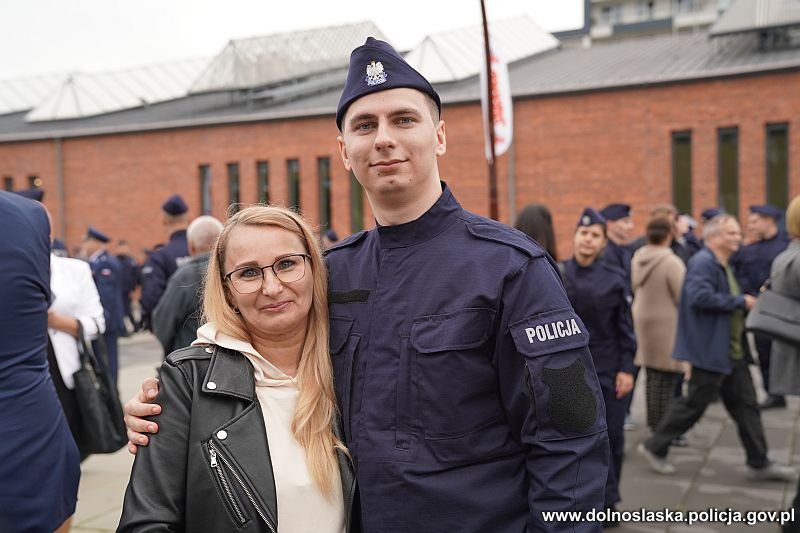 Uroczyste ślubowanie policjantek i policjantów