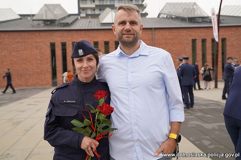 Uroczyste ślubowanie policjantek i policjantów