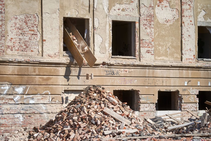 dawnego Zakładowego Domu Kultury WSK Hydral na Psim Polu