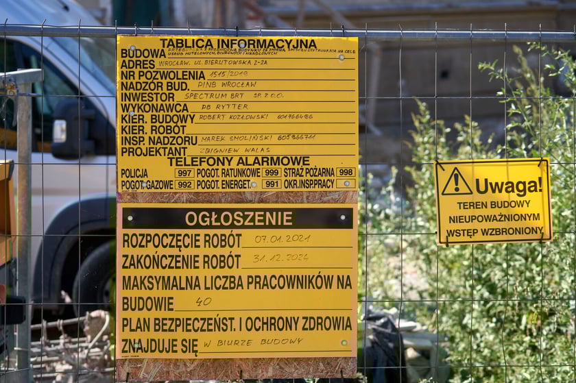 dawnego Zakładowego Domu Kultury WSK Hydral na Psim Polu