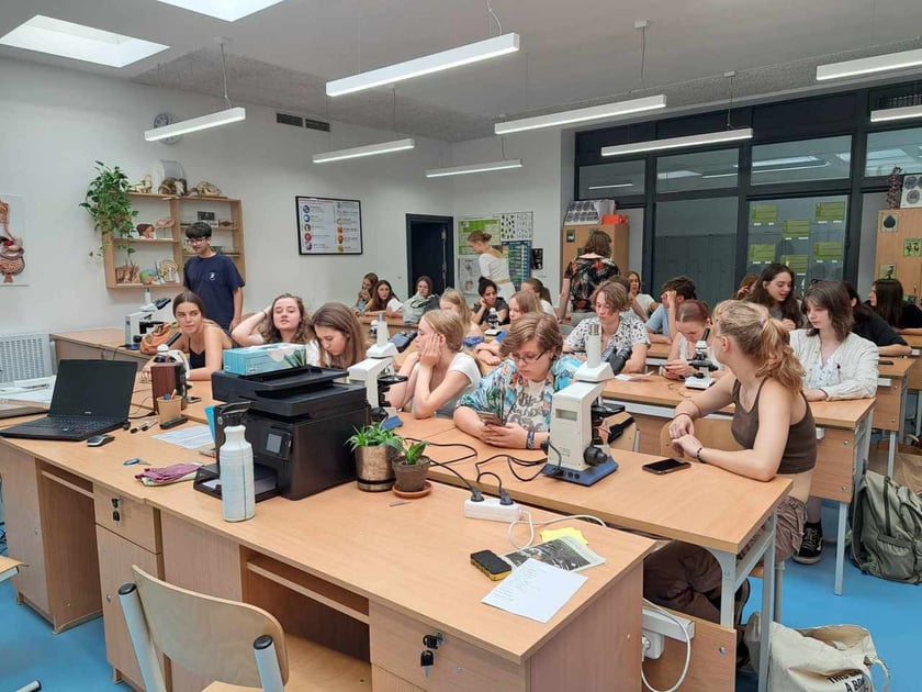 Uczniowie  z V Liceum Ogólnokształcące we Wrocławiu i Domgymnasium w Verden.