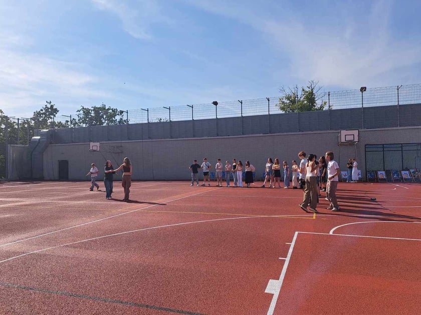 Uczniowie  z V Liceum Ogólnokształcące we Wrocławiu i Domgymnasium w Verden.