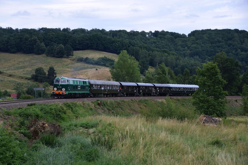 Pociąg retro pojedzie z Wrocławia w G&oacute;ry Sowie
