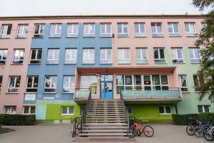 60-lecie Szkoły Podstawowej im. Tysiąclecia Wrocławia przy ul. Polnej na wrocławskim Brochowie