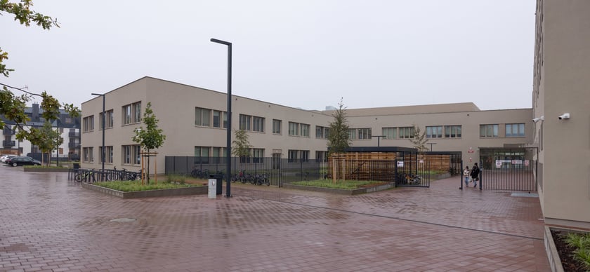 Październikowy dzień w zespole szkolno-przedszkolnym na Asfaltowej