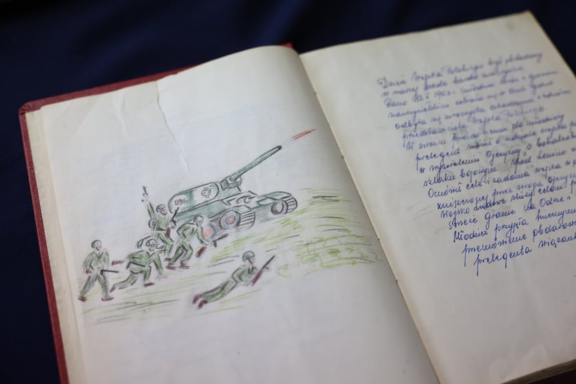 Kroniki szkolne Szkoły Podstawowej nr 45 przy ul. Krajewskiego we Wrocławiu