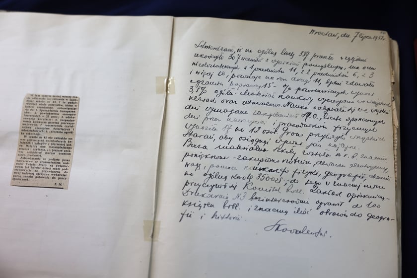 Kroniki szkolne Szkoły Podstawowej nr 45 przy ul. Krajewskiego we Wrocławiu