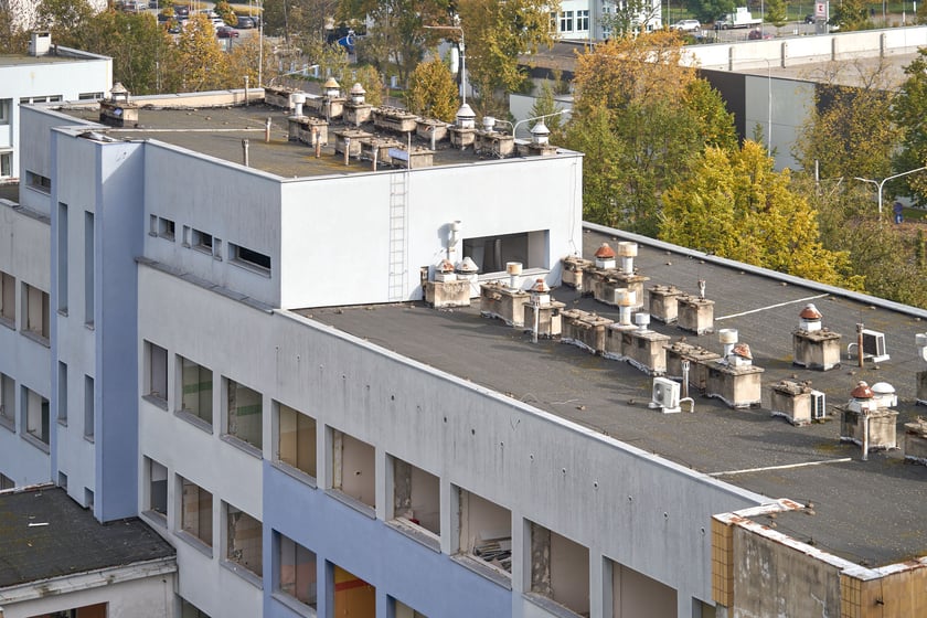 Wyburzanie budynku po przychodni Practimed, 24 października 2023