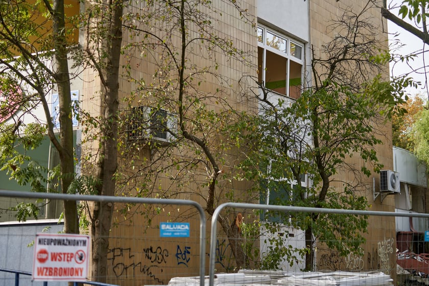 Wyburzanie budynku po przychodni Practimed, 24 października 2023