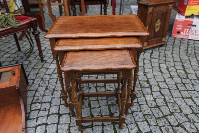 Giełda Staroci pod Iglicą przy Hali Stulecia we Wrocławiu