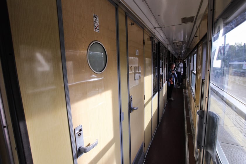 Pociąg retro wyruszył z Wrocławia do Oleśnicy