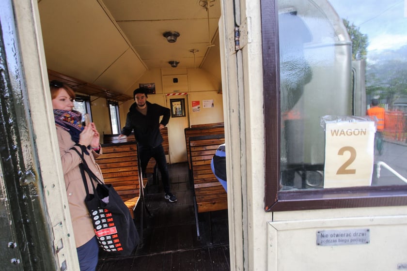 Pociąg retro wyruszył z Wrocławia do Oleśnicy