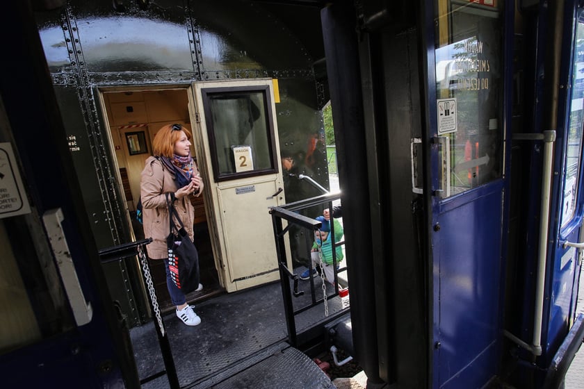 Pociąg retro wyruszył z Wrocławia do Oleśnicy