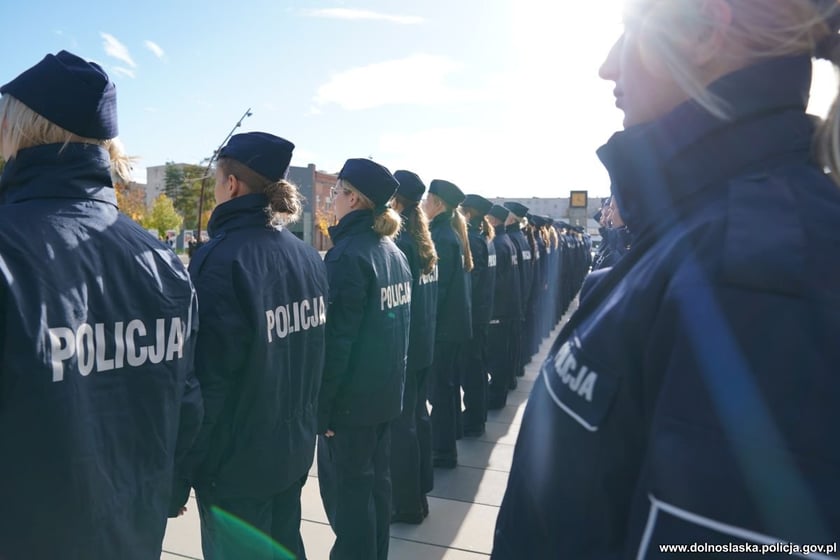 Ślubowanie nowych dolnośląskich policjantów we Wrocławiu
